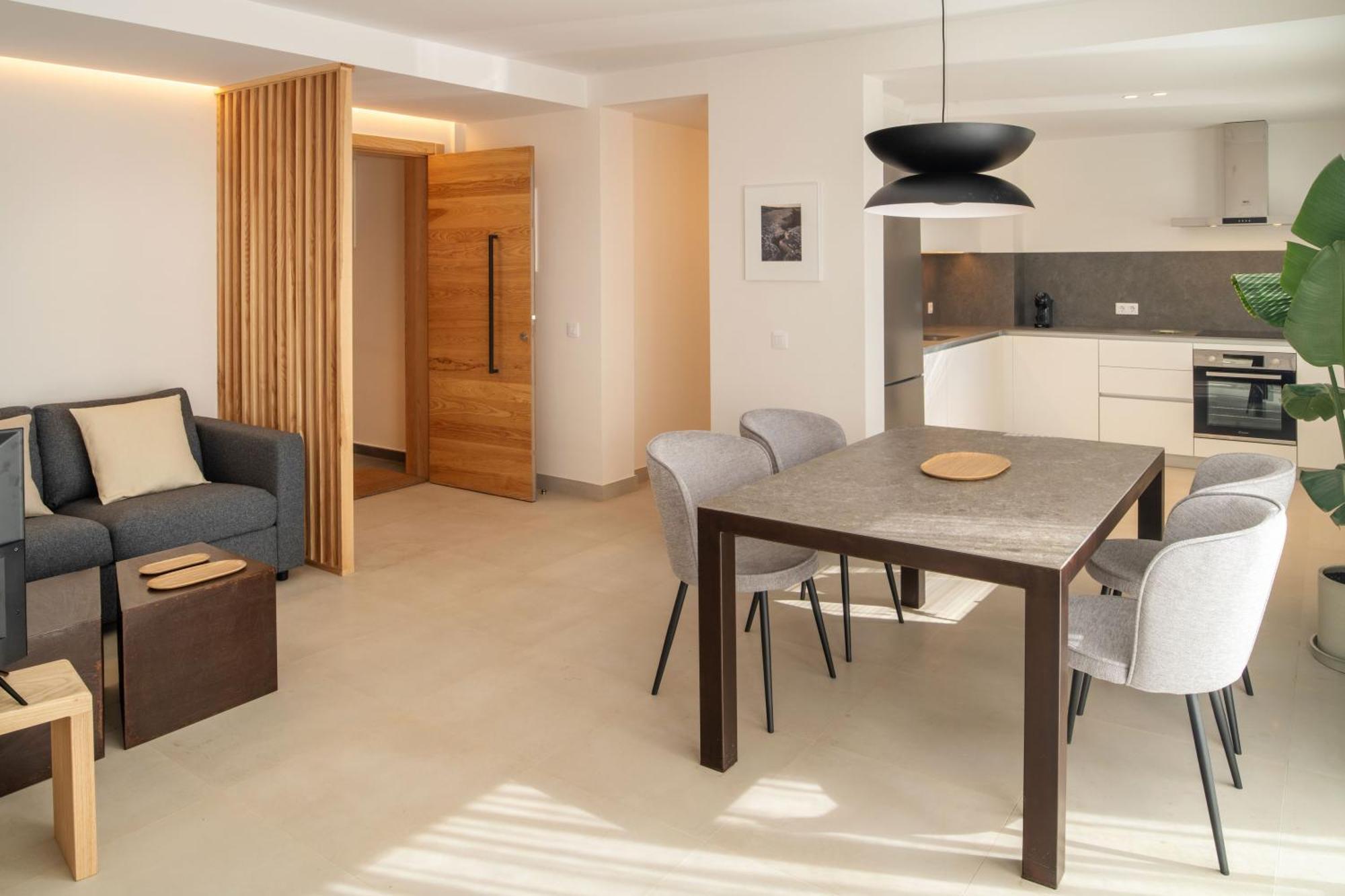 Geria - Panasco Suites Arrecife  Exterior photo